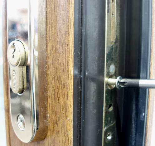 How To Change and Measure a UPVC Door Cylinder